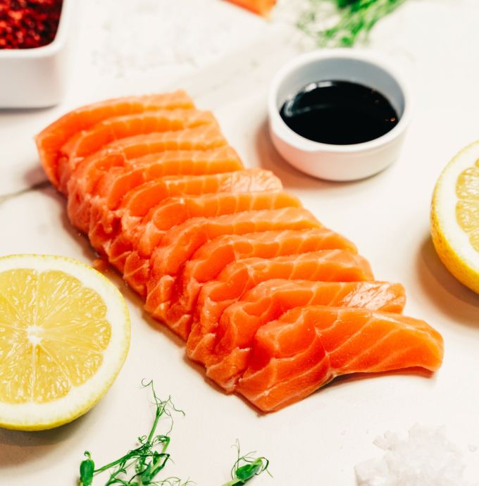 Laxloin Sashimi